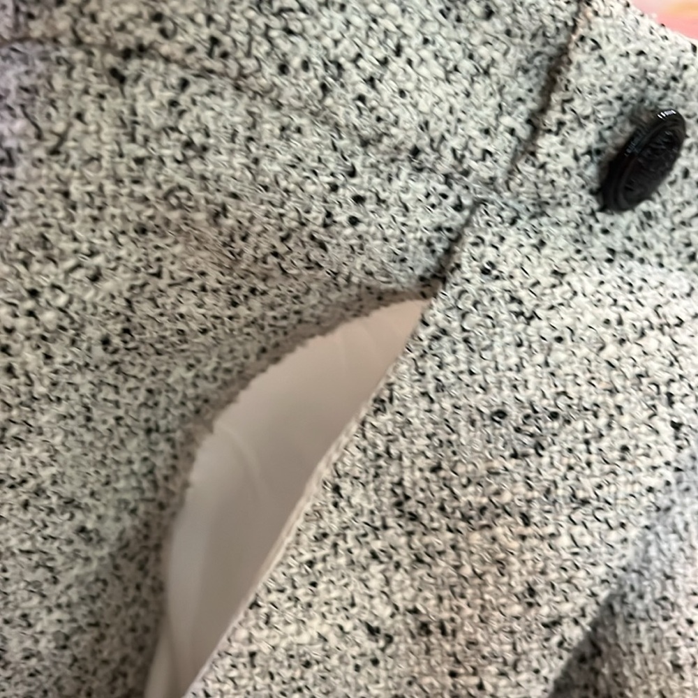 H&M Gray,Black & White Tweed Mini Pencil Skirt w/pockets & button detail Size 14 - Picture 4 of 14